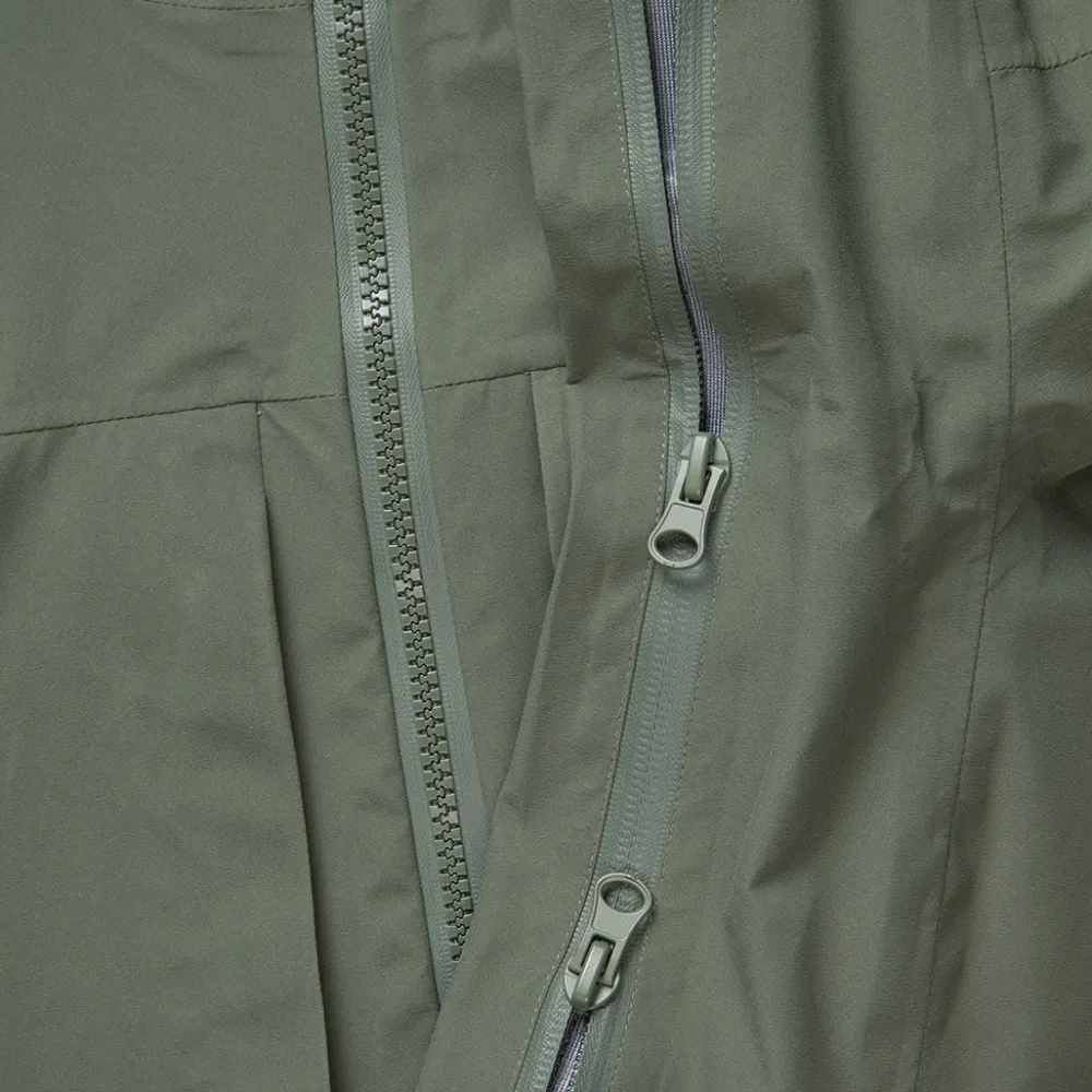 Halti Ulkoiluvaatteet|Retkeilyvaatteet<Hiker DrymaxX 3L Ventilated Retkeilytakki Naisten